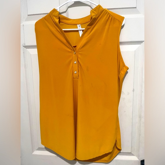 Yellow Sleeveless Button Up Blouse - Picture 1 of 3